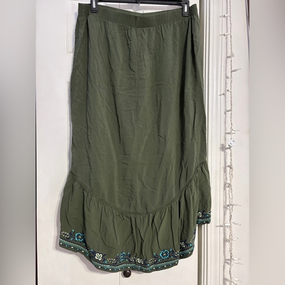 Time & Tru Ladies Bohemian Embroidered Hi Low Skirt Size XL (16/18) - Picture 3 of 6